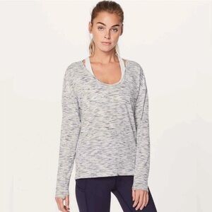 Lululemon meant to move long sleeve size 10 or 12
